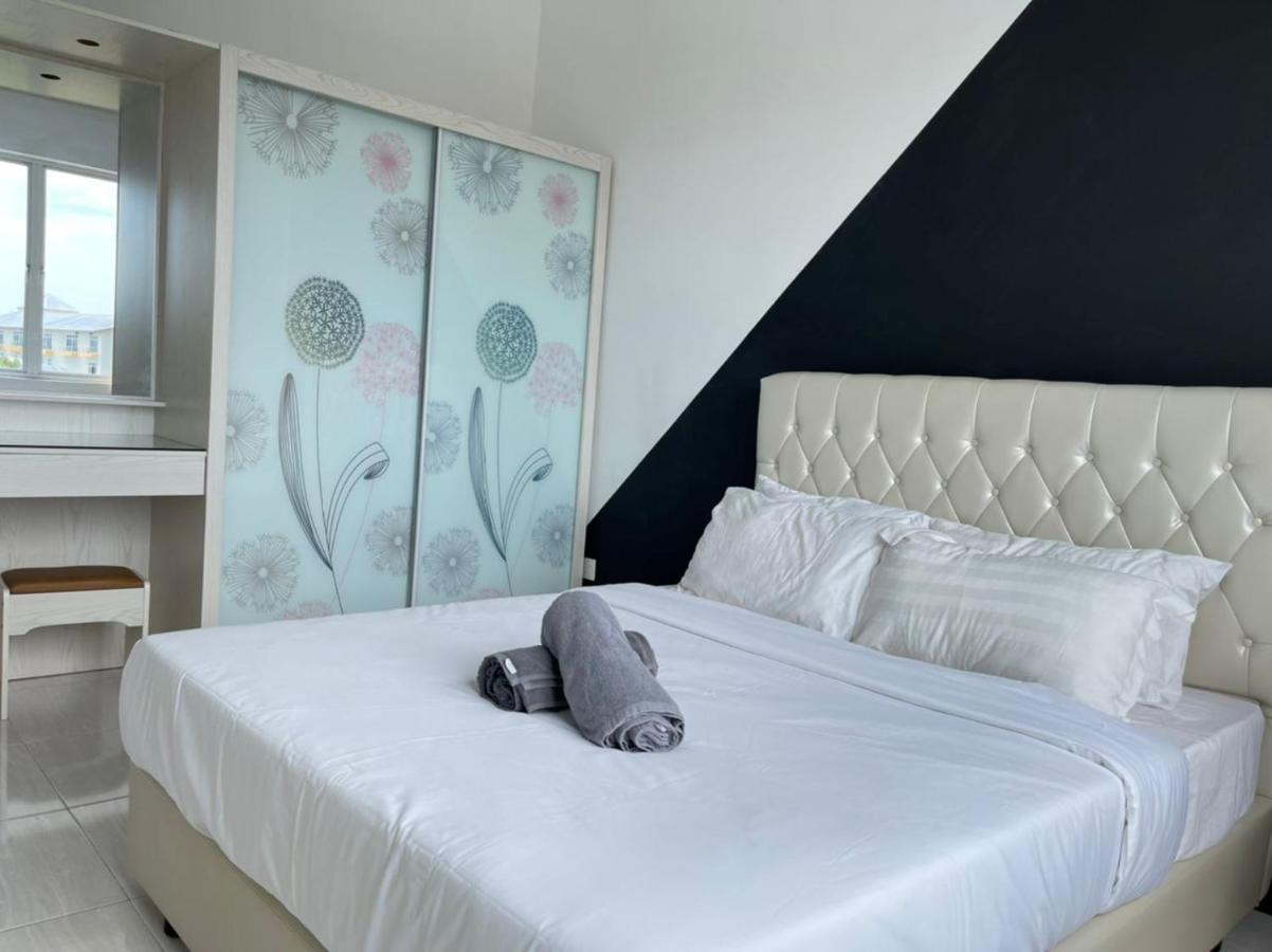 Simfoni Beliza Apartment With Roof Top Pool By Vintage Kuah Ngoại thất bức ảnh